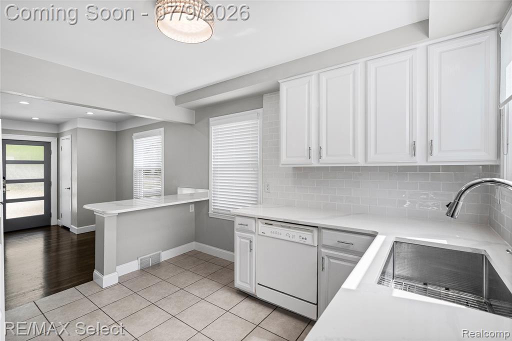 609 N Connecticut Avenue, Royal Oak, MI 48067 — Photo 23
