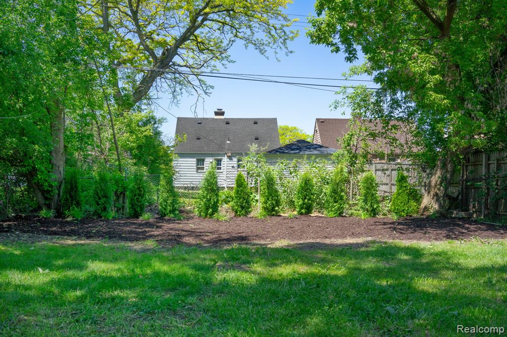6251 Minock Street, Detroit, MI 48228 — Photo 25