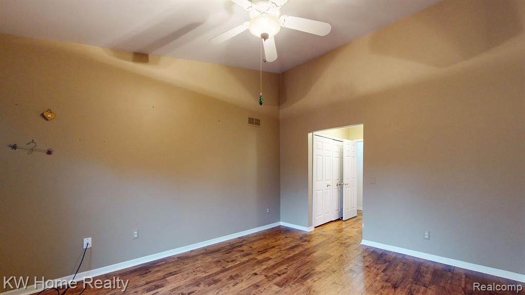 43516 RIVERBEND Boulevard, Clinton Twp, MI 48038 — Photo 14