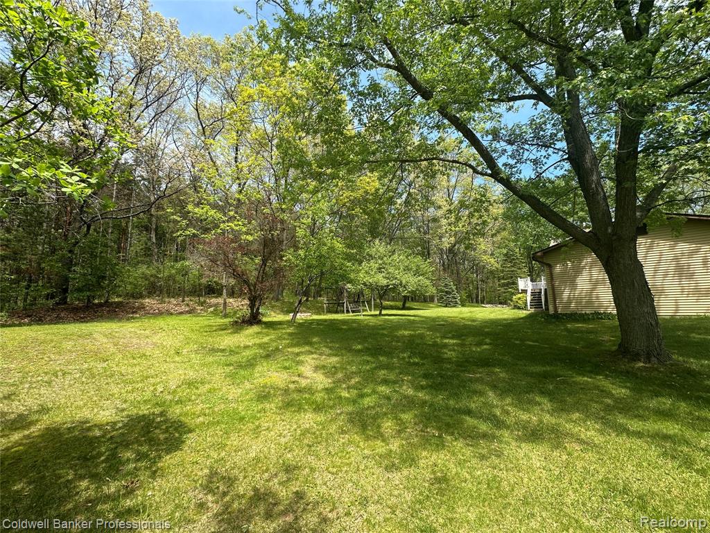 5398 Linger Lane, Lapeer, MI 48446 — Photo 20