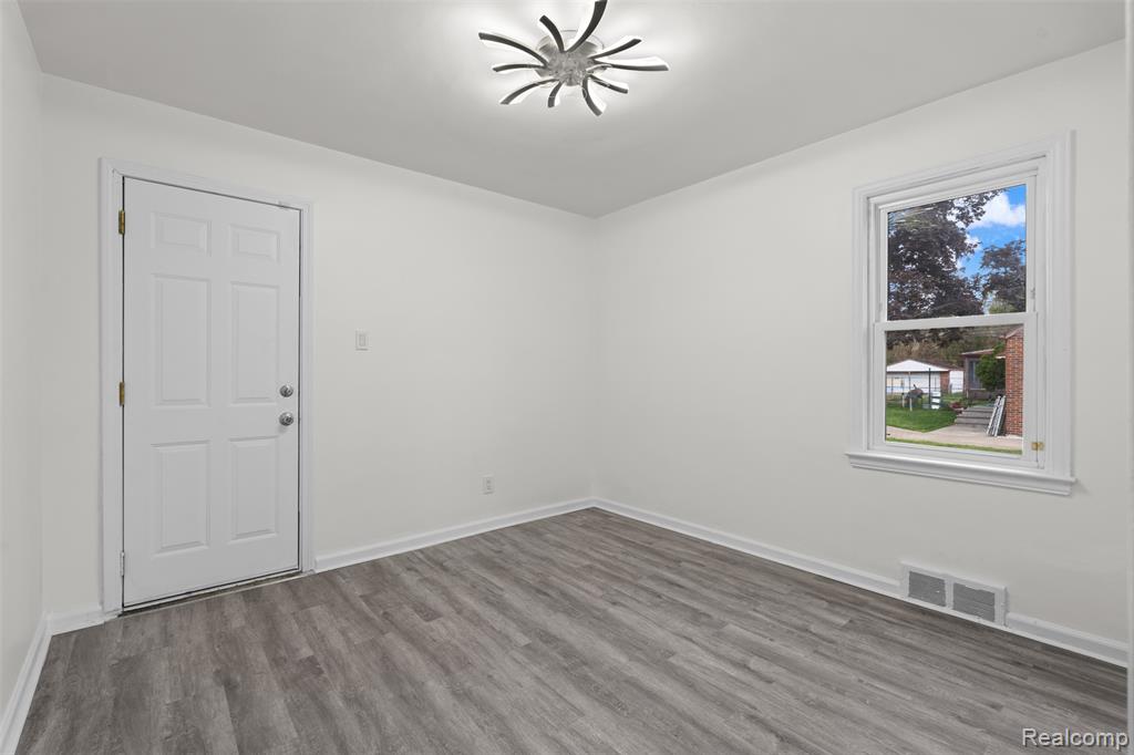 19481 Ardmore Street, Detroit, MI 48235 — Photo 13