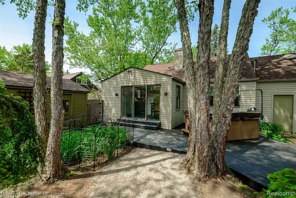 3090 EDGEWOOD Drive, Ann Arbor, MI 48104 — Photo 29