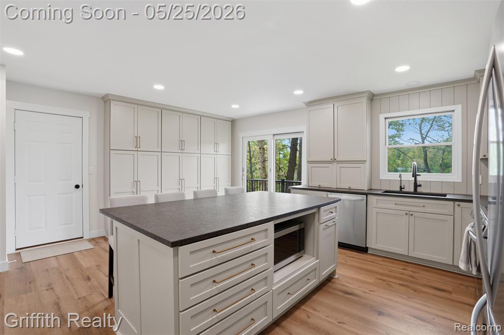 10232 Spencer Road, Brighton, MI 48114 — Photo 11
