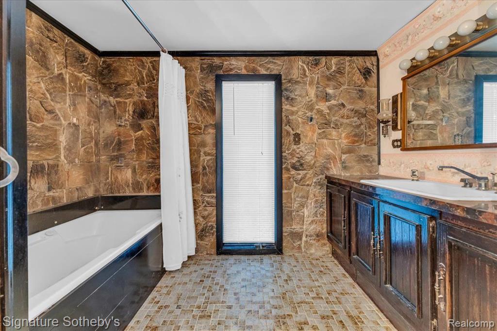 11916 Post Lane, South Lyon, MI 48178 — Photo 18