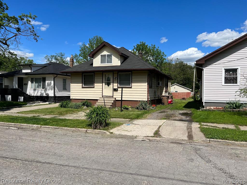 81 S Tasmania St. Street E, Pontiac, MI 48342 — Photo 2
