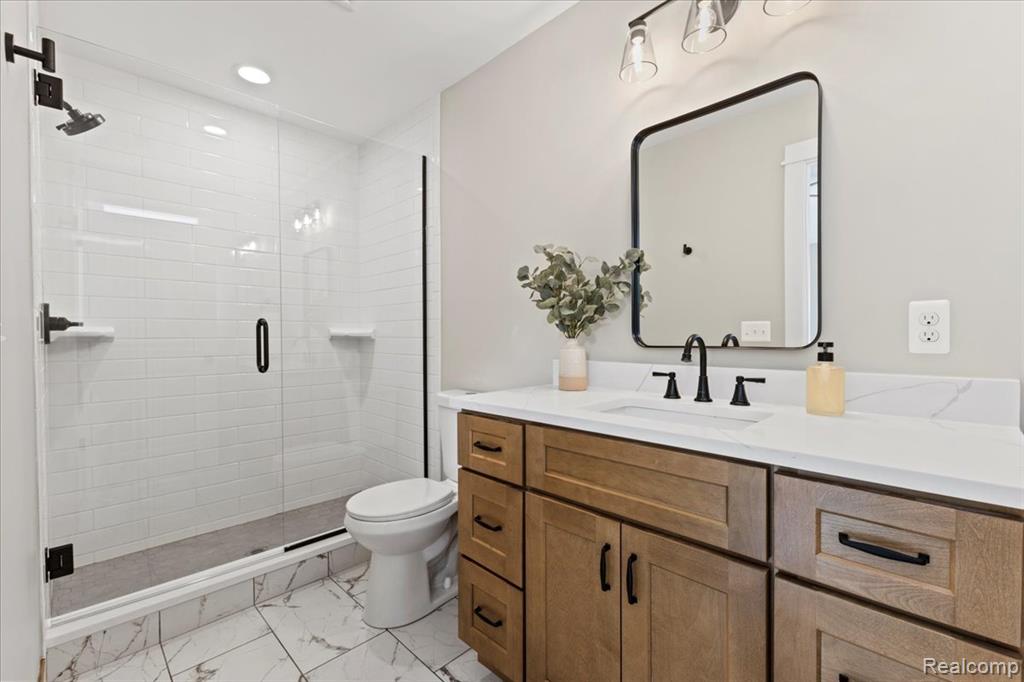 801 Hawthorn Avenue, Royal Oak, MI 48067 — Photo 44