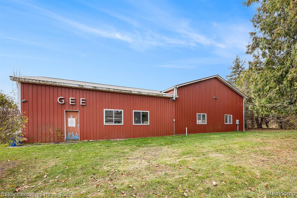 550 E Leonard Road, Leonard, MI 48367 — Photo 27