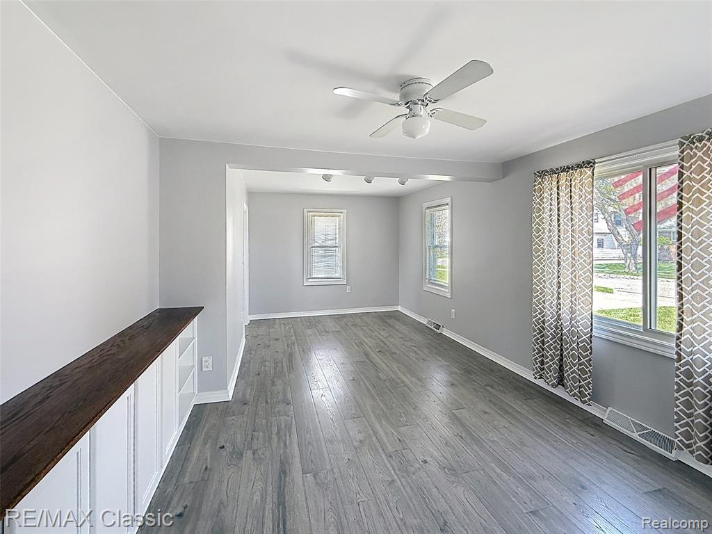 28455 Birchlawn Street, Garden City, MI — Photo 4