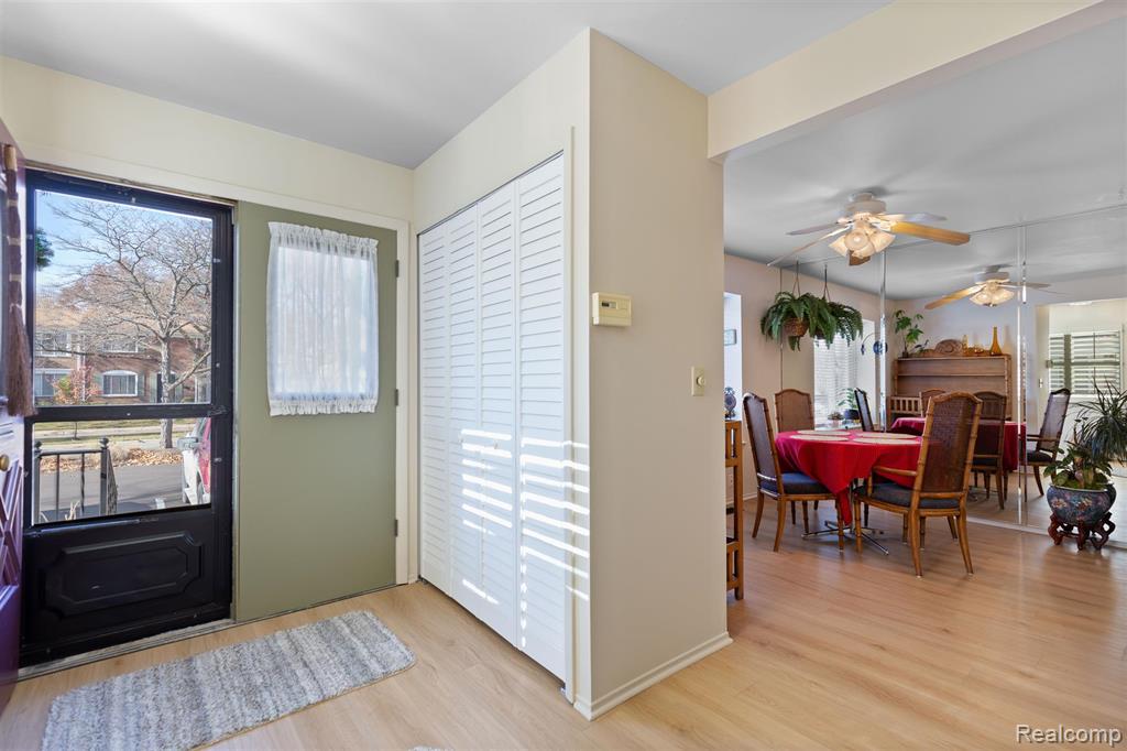 4952 Coventry Road, 315, Royal Oak, MI 48073 — Photo 5