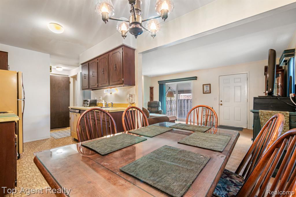 24755 Meadow Lane, Harrison Township, MI — Photo 13