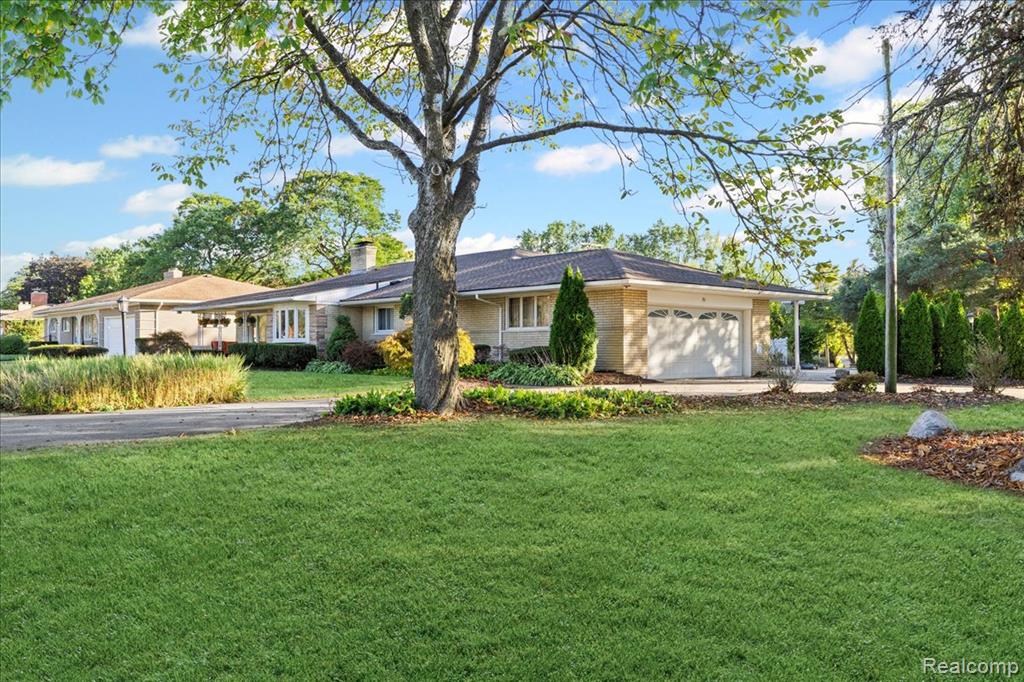 28791 Sunset Boulevard W, Lathrup Village, MI 48076 — Photo 54