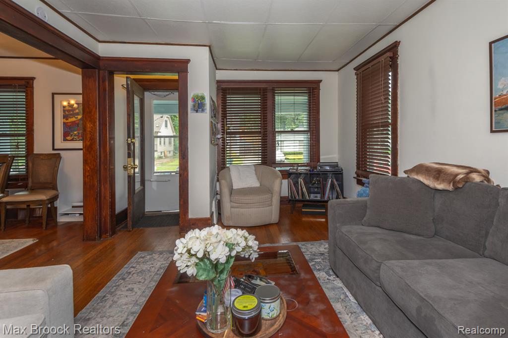 464 E CAMBOURNE Street, Ferndale, MI 48220 — Photo 15