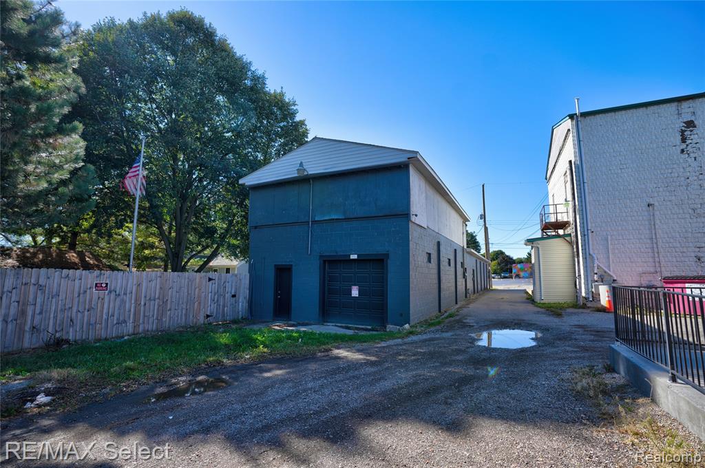 5015 Holland Drive, Swartz Creek, MI 48473 — Photo 2