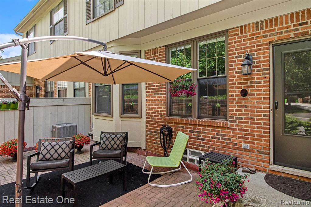 7311 GREEN FARM Road, West Bloomfield, MI — Photo 21