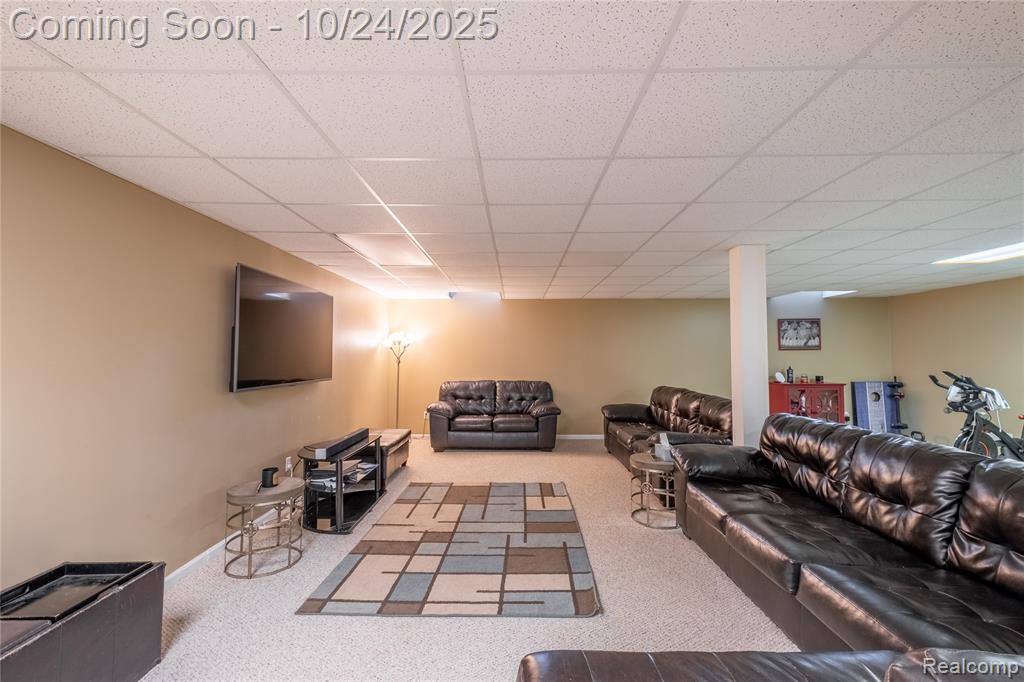 6090 Raphael Court, White Lake, MI 48383 — Photo 26