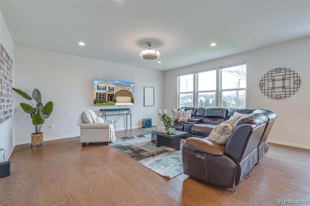 58904 Calabrese Drive, South Lyon, MI 48178 — Photo 9