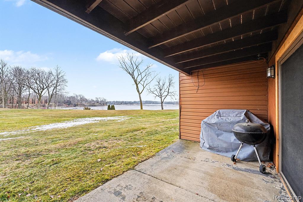 48315 Bayshore Drive, Van Buren, MI 48111 — Photo 25