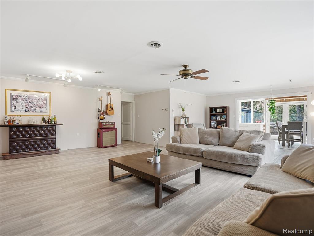 1690 Ledbury Drive, Bloomfield Hills, MI 48304 — Photo 31