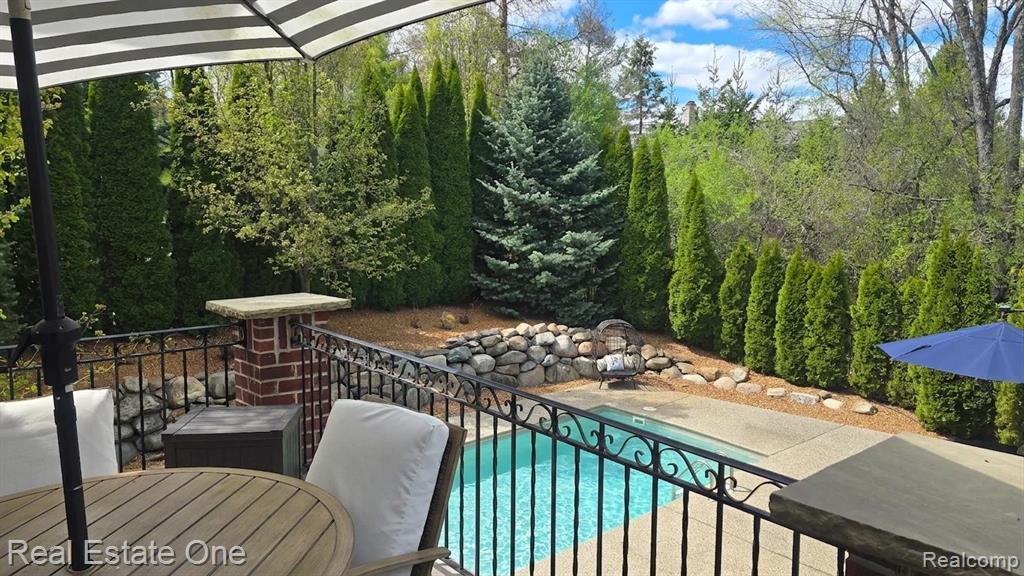 960 Hill Hollow Lane, Milford, MI 48381 — Photo 3