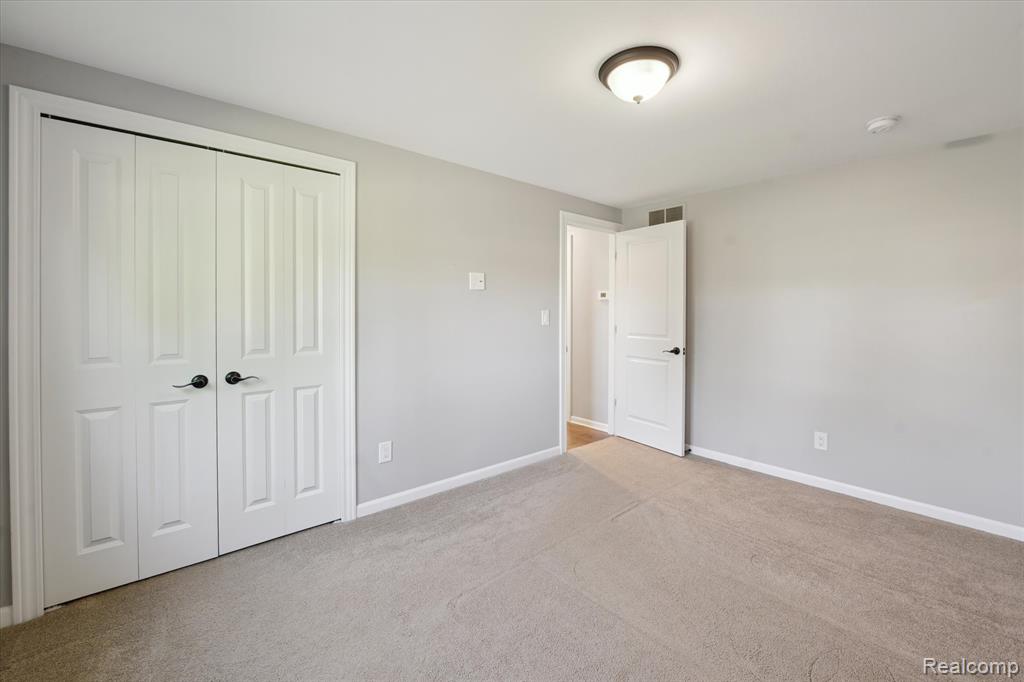 5100 Surfwood Drive, Commerce Twp, MI 48382 — Photo 31