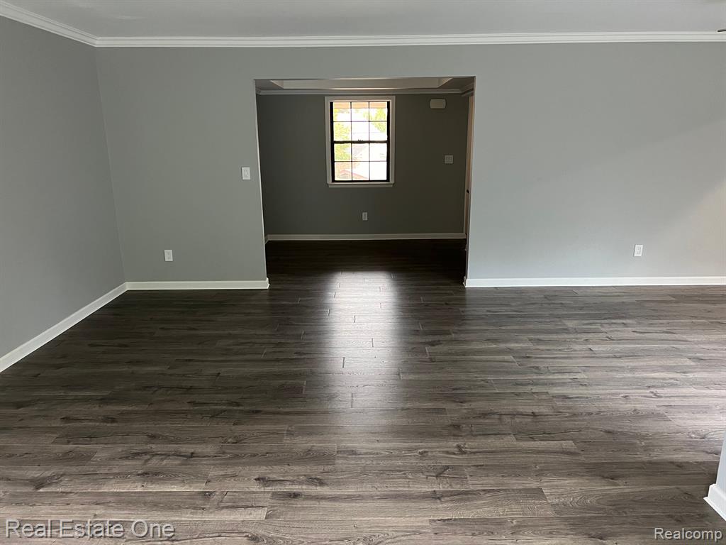37033 Ridgedale Circle, Farmington Hills, MI 48331 — Photo 5