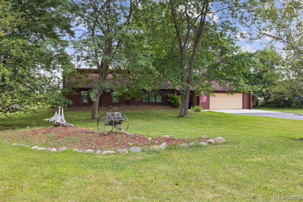 6146 Duffield Road, Flushing, MI 48433 — Photo 2