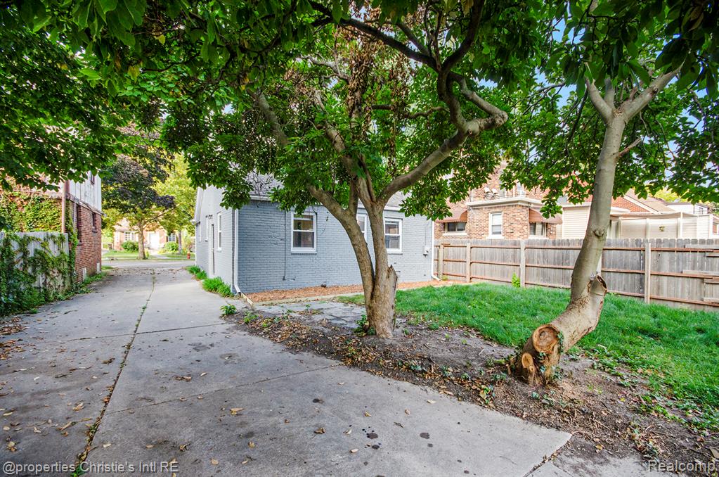 4356 HARVARD Road, Detroit, MI 48224 — Photo 18