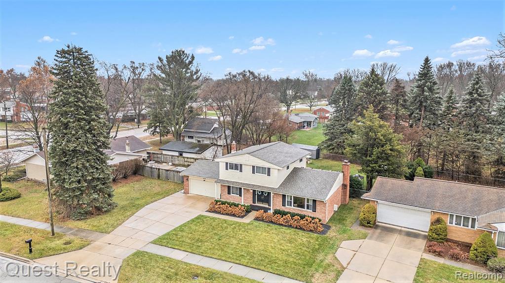 8878 RIVERLAND Drive, Sterling Heights, MI 48314 — Photo 30
