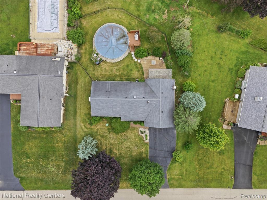 6858 Wellesley Terrace, Clarkston, MI — Photo 11