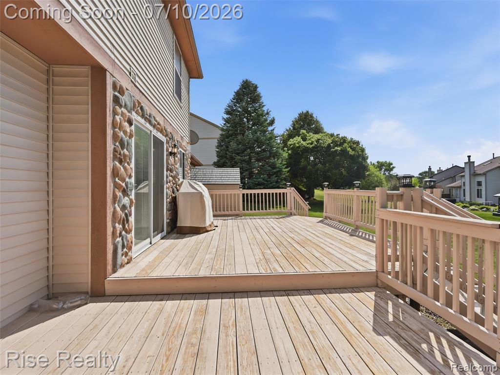 8324 Sherwood Drive, Grand Blanc, MI 48439 — Photo 23