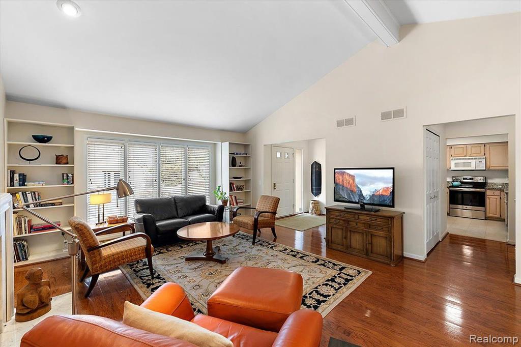 5853 Dawn Ridge Drive, Troy, MI 48098 — Photo 24