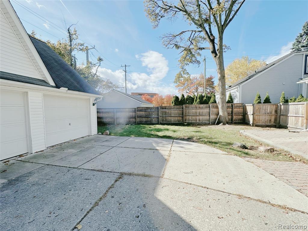 524 Oakland Avenue, Birmingham, MI 48009 — Photo 36