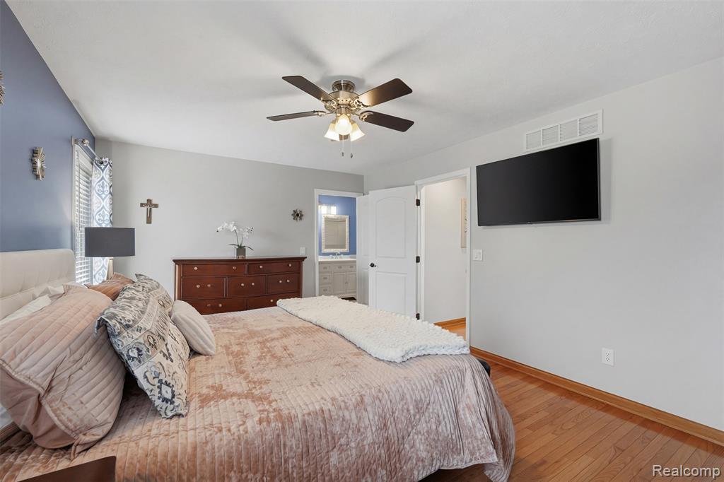 7288 Foxgate Drive, Brighton, MI 48116 — Photo 21