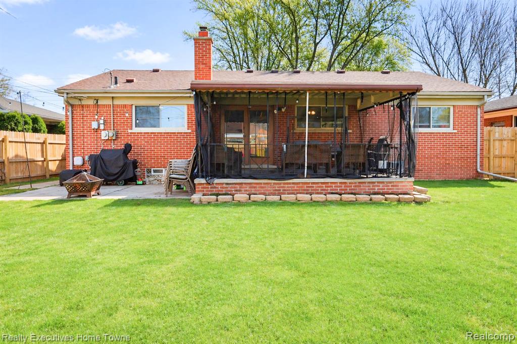 29847 Palomino Drive, Warren, MI 48093 — Photo 4