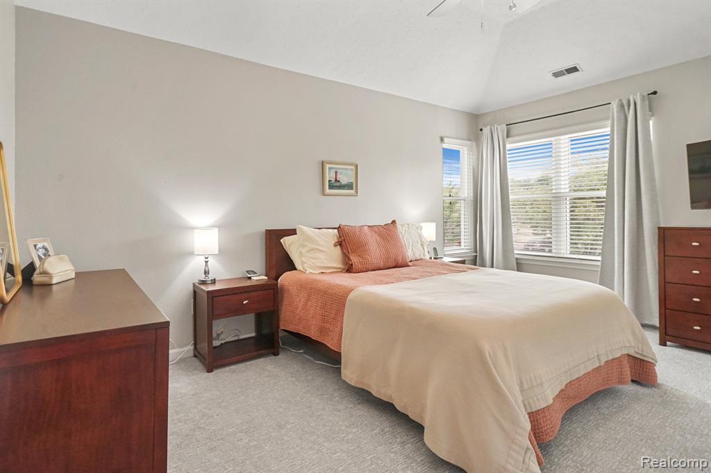 1637 Coburn Drive, Ann Arbor, MI 48108 — Photo 11