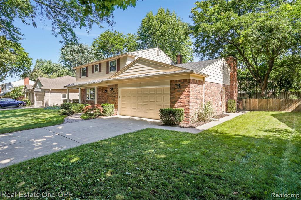 724 S ROSEDALE, Grosse Pointe Woods, MI 48236 — Photo 3