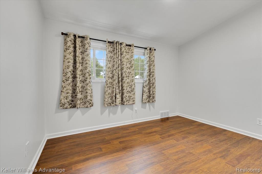 1251 Dufrain Avenue, Pontiac, MI 48342 — Photo 16