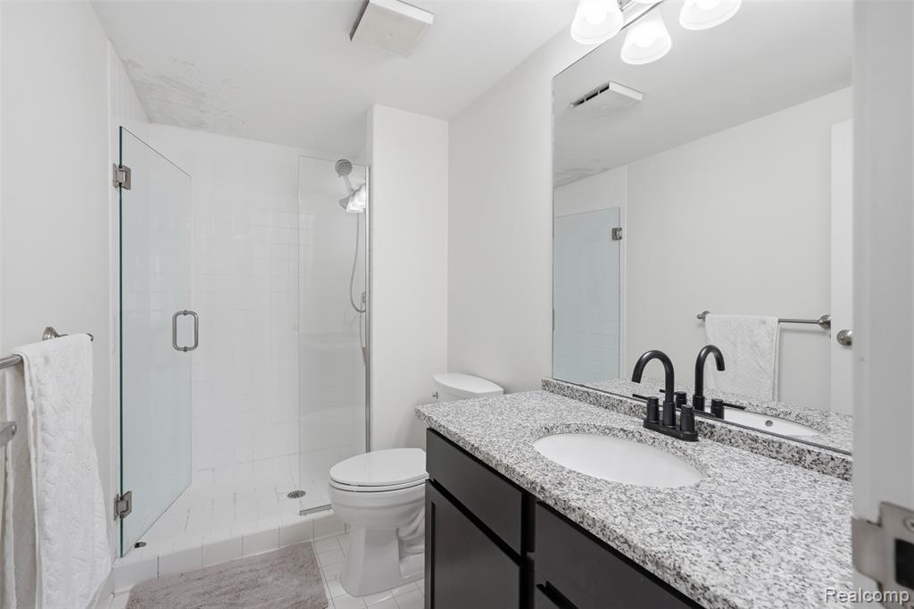 250 E Harbortown Drive, 404, Detroit, MI 48207 — Photo 24