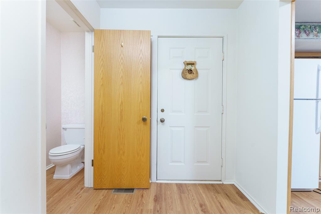 2155 Pauline Court, Ann Arbor, MI 48103 — Photo 4