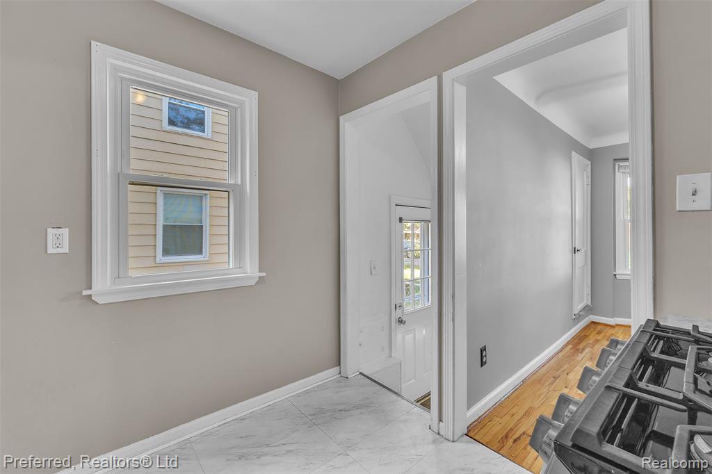 9624 Columbia, Redford, MI 48239 — Photo 18