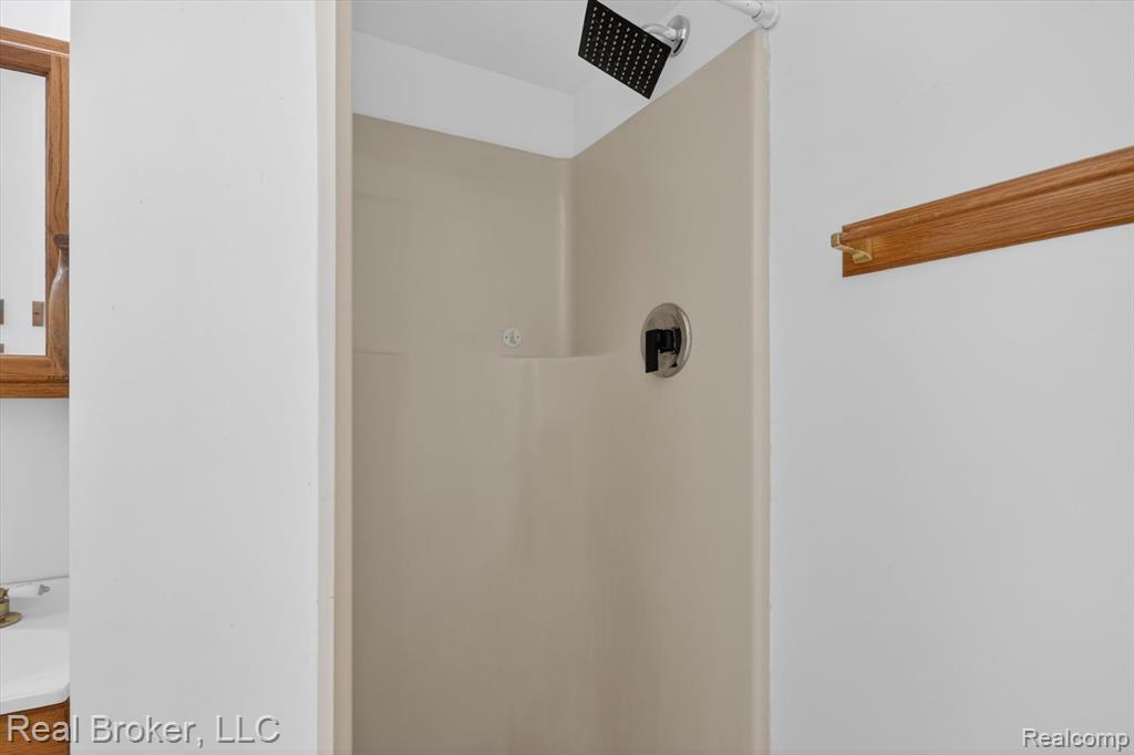 48050 Hull Road, Belleville, MI 48111 — Photo 26