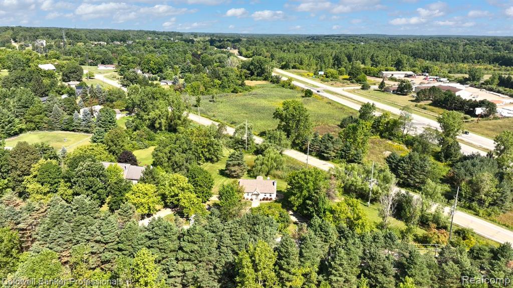 420 W Oakwood Road, Oxford, MI 48371 — Photo 38