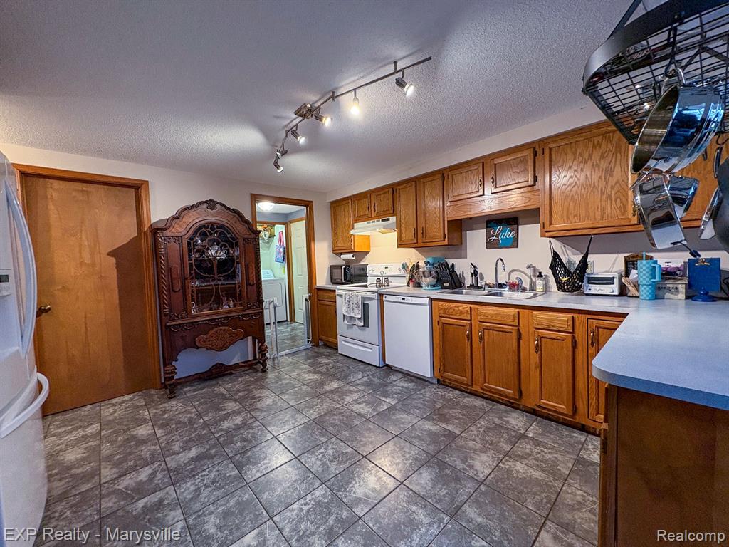 1204 WEEDEN Road, Caro, MI 48723 — Photo 17