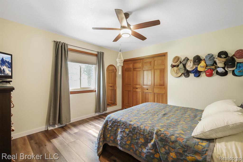 8029 WOODHALL Road, Birch Run, MI 48415 — Photo 12