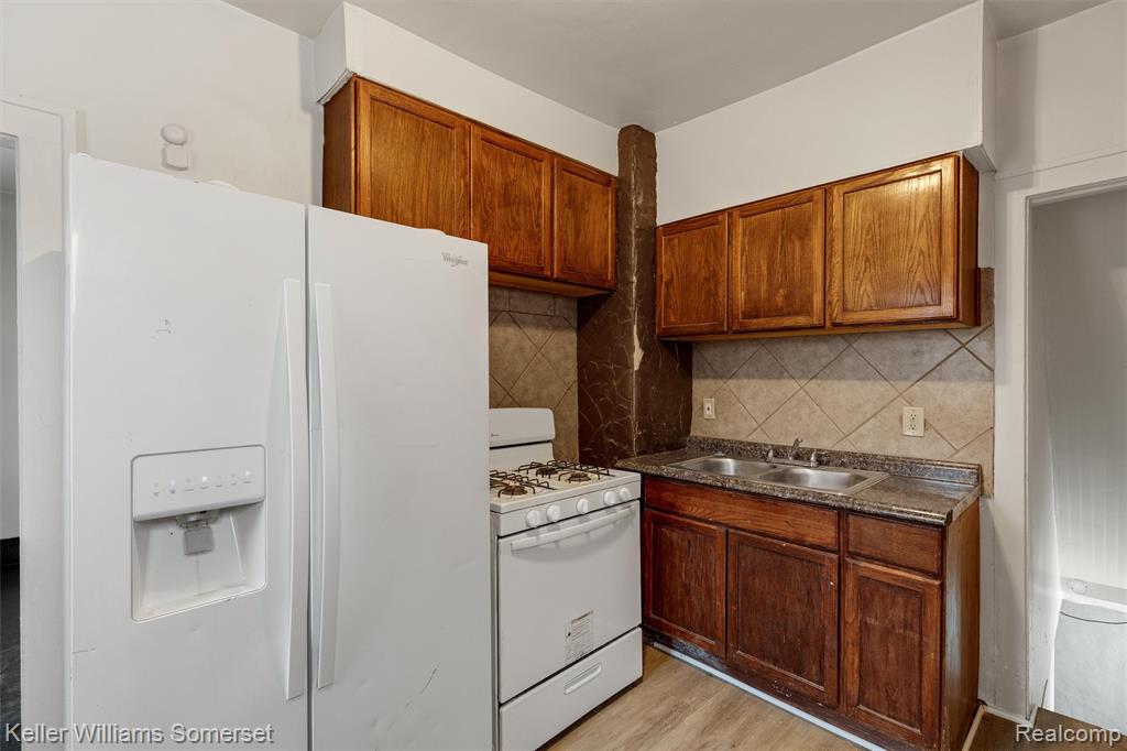 30 RIDGE Street, Ecorse, MI 48229 — Photo 8