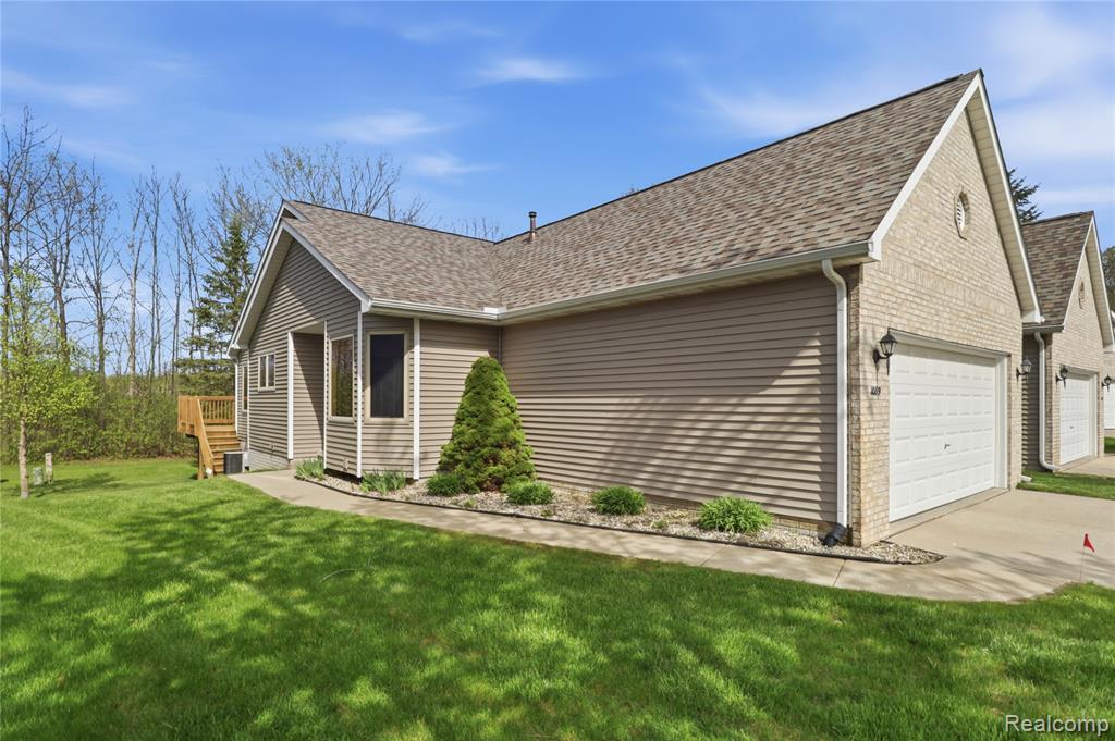 1089 Jenna Drive, 217, Davison, MI 48423 — front exterior