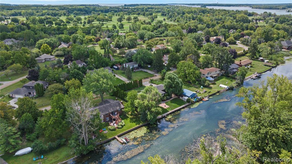 9662 Waterway Drive, Grosse Ile, MI 48138 — Photo 37
