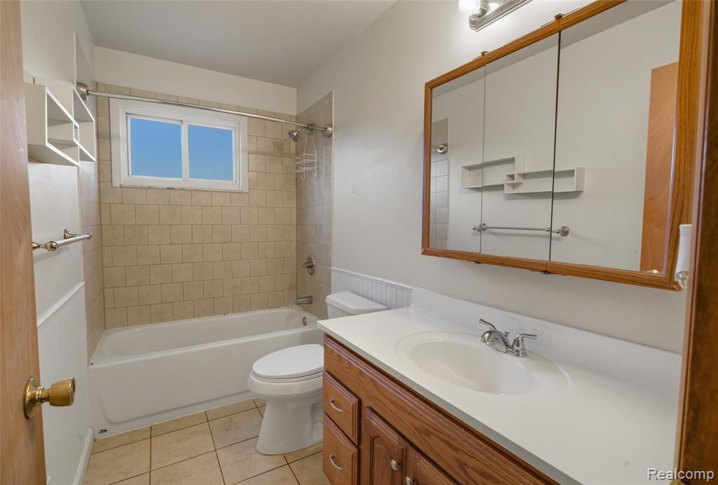 9404 Princess Street, Taylor, MI 48180 — Photo 23