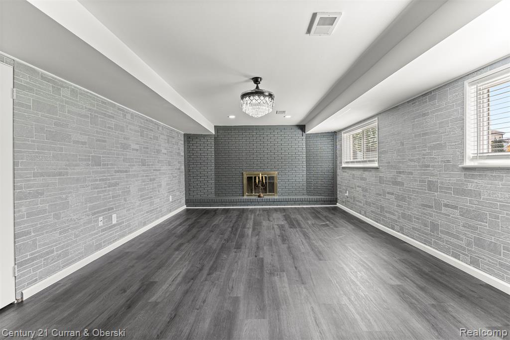 45561 Edgewood Court, Canton, MI 48187 — Photo 10