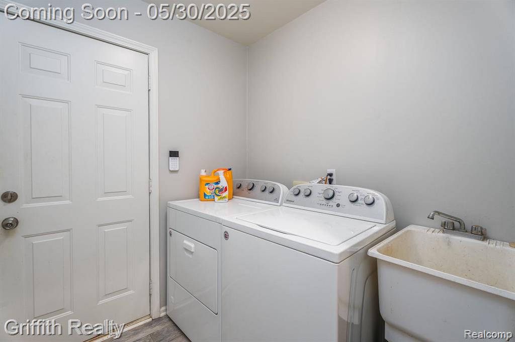 4764 Windswept Drive, Milford, MI 48380 — Photo 21